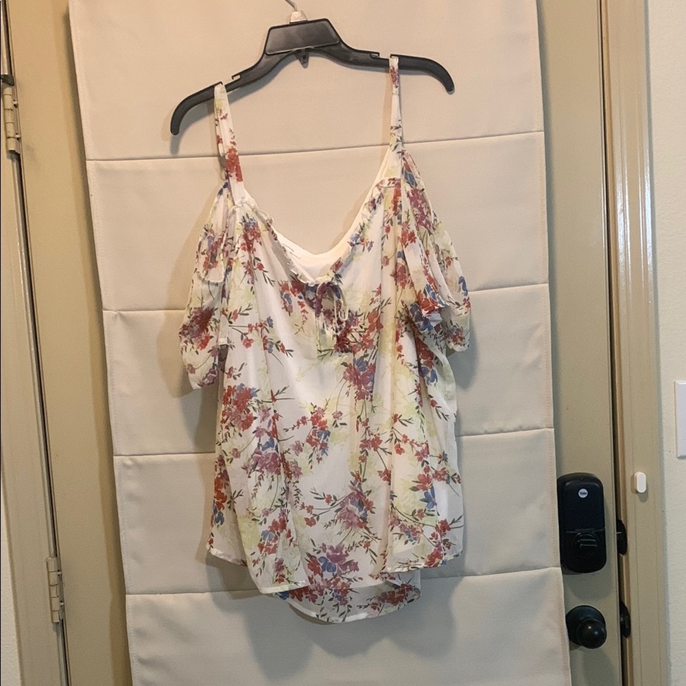 Maurices Floral Blouse 3X Plus Size Cream Blue Pink Yellow Cold Shoulder